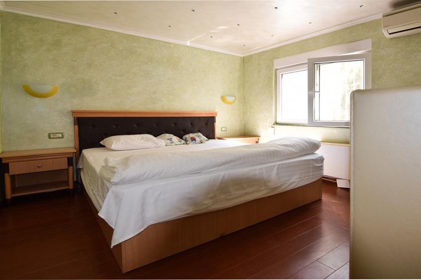 Apartament-Faleza Nord,Constanta - 4 Camere, 220mp, Plaja la Doar 2 Min - 9