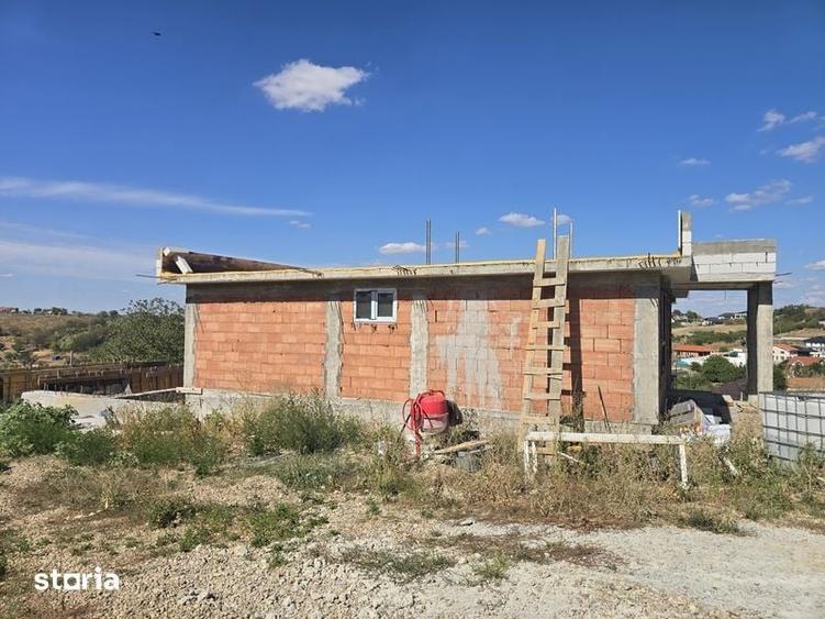 Casă cu 4 camere cu Teren 172 Mp în Oncea
