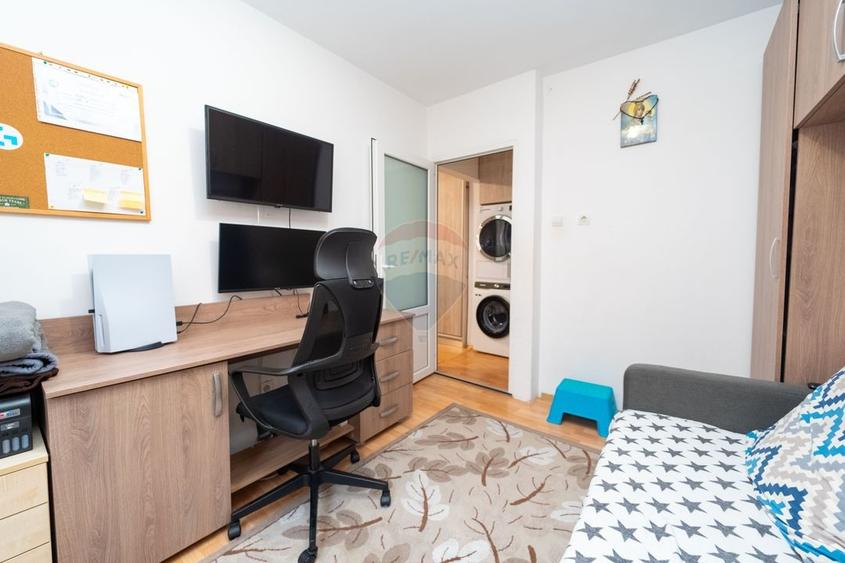 Apartament cu 2 camere semidecomandat în Florilor