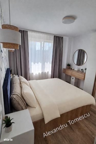 Apartament cu 3 camere semidecomandat în Vitan