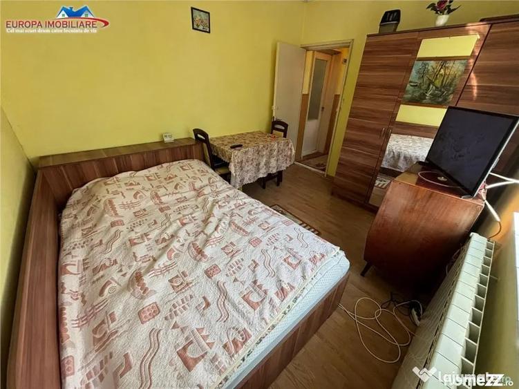 Apartament cu 2 camere decomandat în Vest