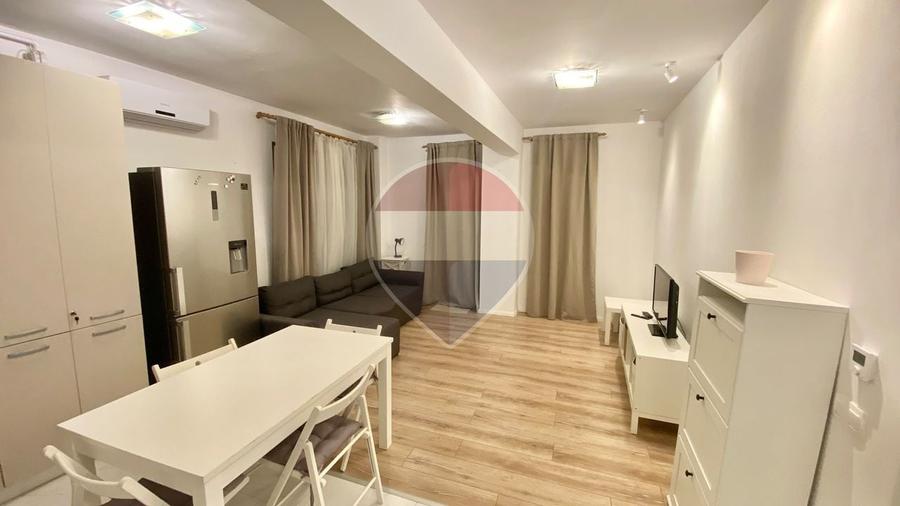 Apartament cu 2 camere semidecomandat, mobilat în Bucureștii Noi