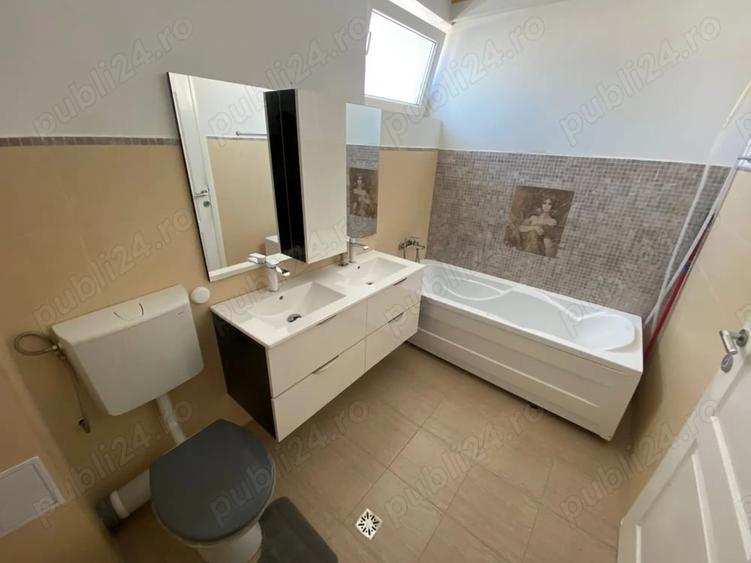 Apartament cu 3 camere semidecomandat în Florești