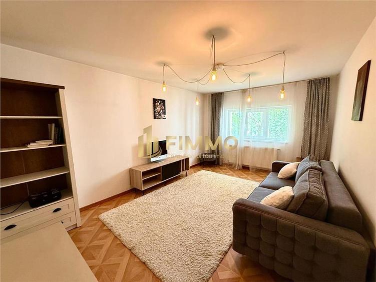 Apartament cu 3 camere decomandat în Obcini