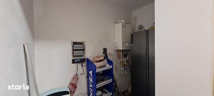 Casă cu 5 camere cu Teren 295 Mp în Central