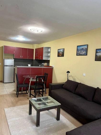 Apartament cu 2 camere decomandat în Basarabia
