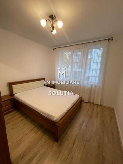 Apartament cu 3 camere decomandat în Central