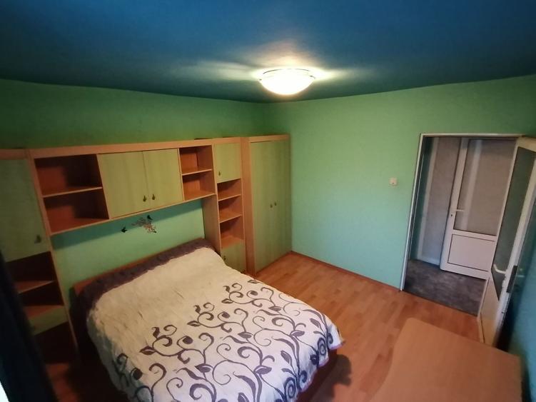 Inchiriez Apartament cu 2 camere -zona semicentrala - 1