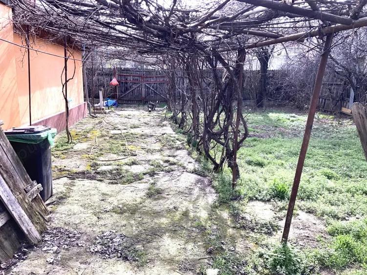 Casă cu 3 camere cu Teren 417 Mp în Prelungirea Ferentari