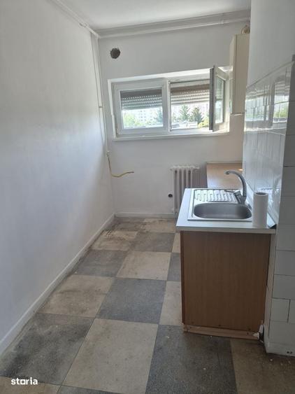 Apartament cu 2 camere decomandat în Dâmbu Pietros