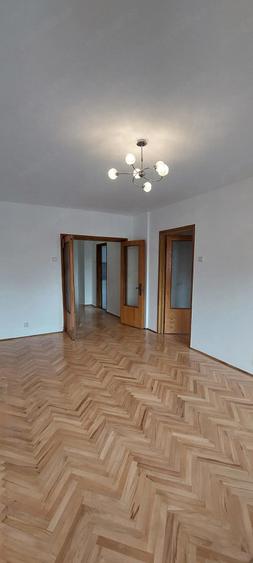 Inchiriez apoartament 2 camere central ( 13 Sept - Marriott) - 2