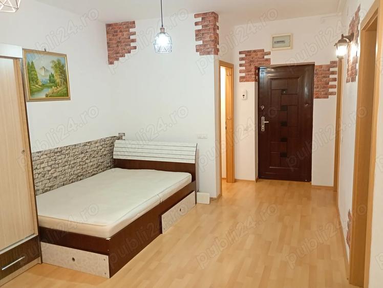 Inchiriez garsoniera Titan - 2