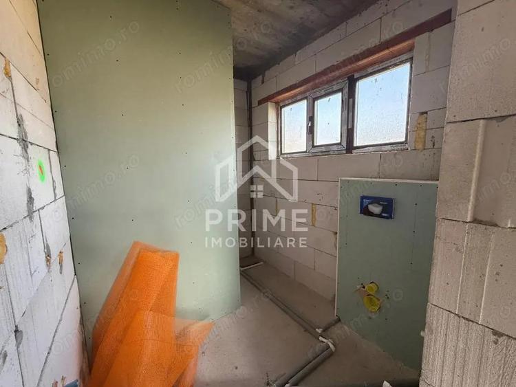 CASA LA ROSU DE VANZARE (ZONA AMPOI 3) 290 MP UTILI - 500 MP TEREN. - 5