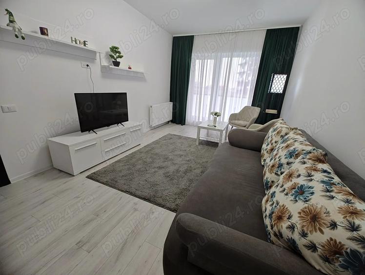 Proprietar, apartament 2.5 camere spa?ios, prima inchiriere,decomandat - 2