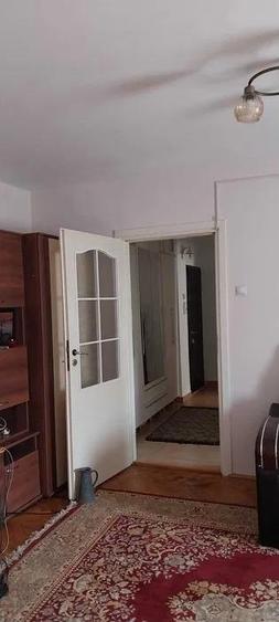 Apartament cu 2 camere nedecomandat, mobilat în Podu Roș