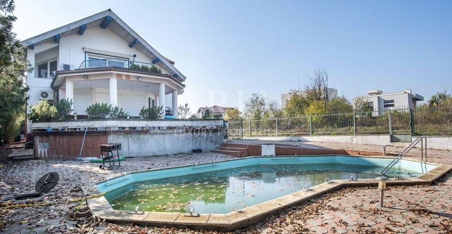 VILLA -  20m deschidere la lac -  2000mp teren - BANEASA - 3