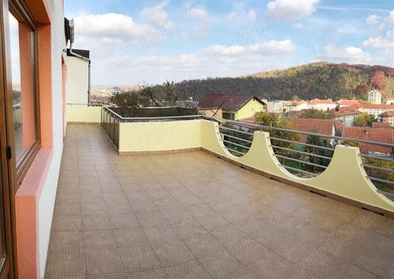 Casa 8 camere, zona centrala - 10