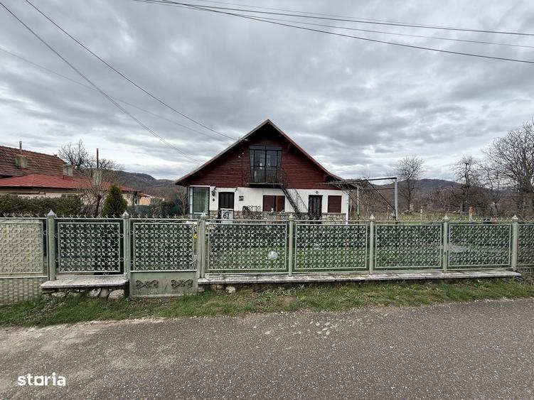 Casa corp C1 84mp + casa corp C2 51mp+garaj+ gradina si teren 889mp - 7