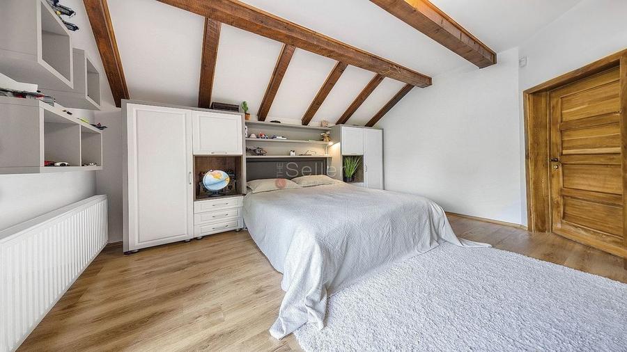 Suprafata generoasa teren - 24