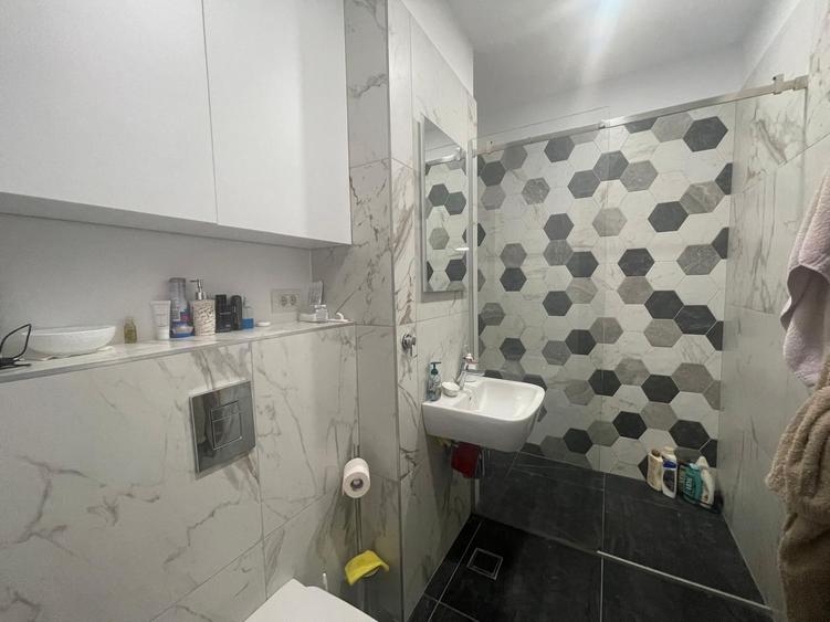 De vanzare, apartament cu 2 camere, - 17