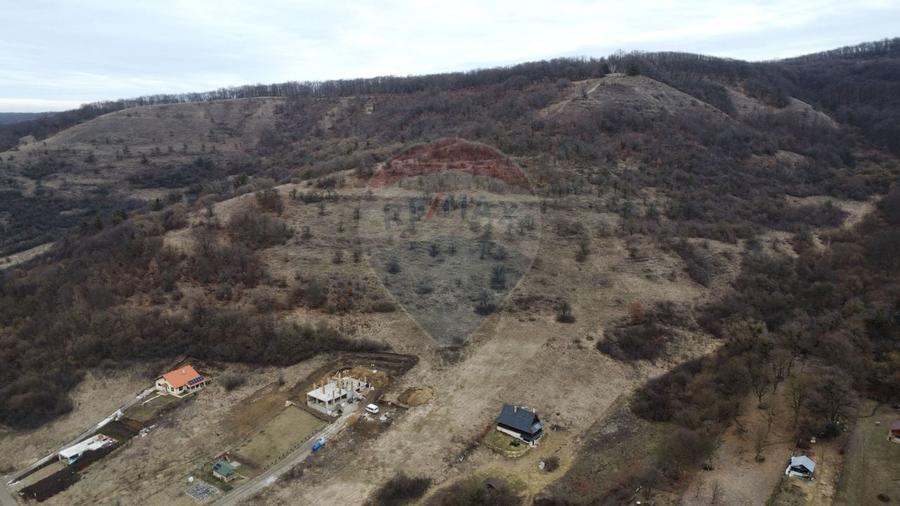 Teren 999 mp. Front 15,70 ml. Valea Garbaului - Floresti - 17