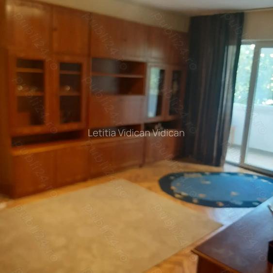 Inchiriere apartament 3 camere, zona Soarelui Inchiriere apartament 3 camere, zona Soarelui