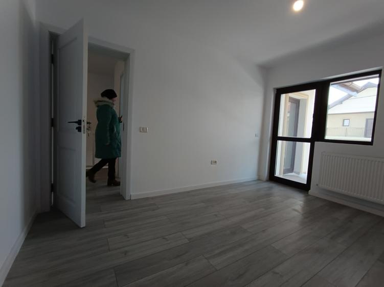 Casa de vanzare este situata in Iasi, zona Valea Lupului-Antibiotice - 6