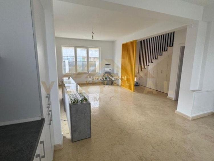 Casă duplex, 280 mp teren, 4 camere com Berceni/ Vidra