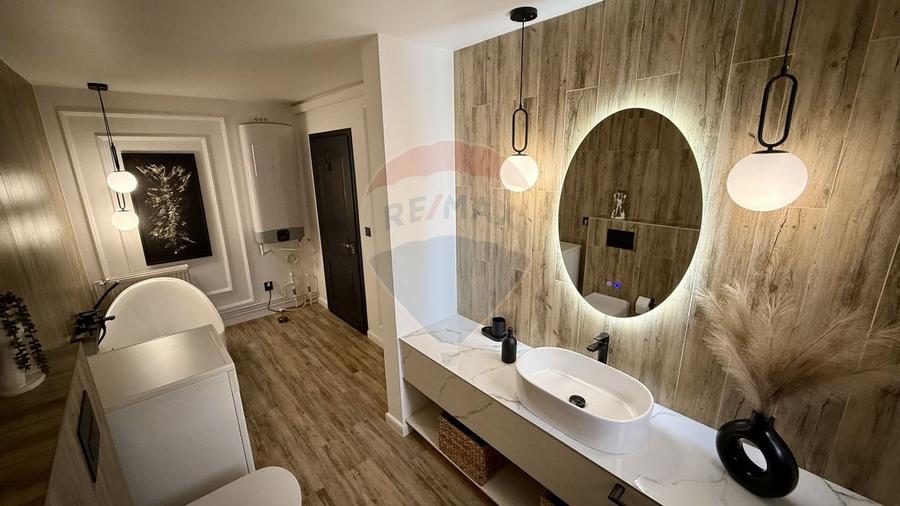 Parte de casă cu etaj – lux, interior superb, 2 locuri parcare - 10