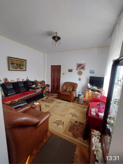 Apartament de vanzare - 4