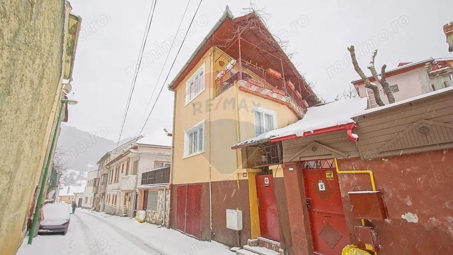 Proprietate cu 2 apartamente ?i garaj, Schei - 19