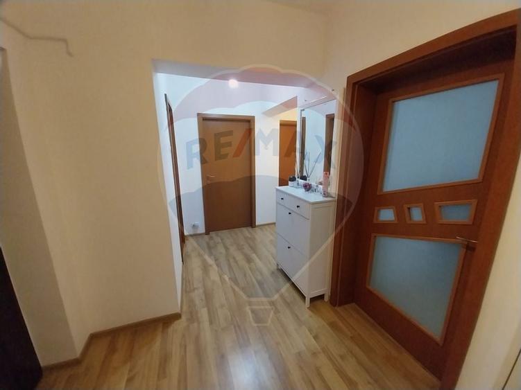 Apartament cu 3 camere  Promenada- Calea Severinului-Toporasi - 12