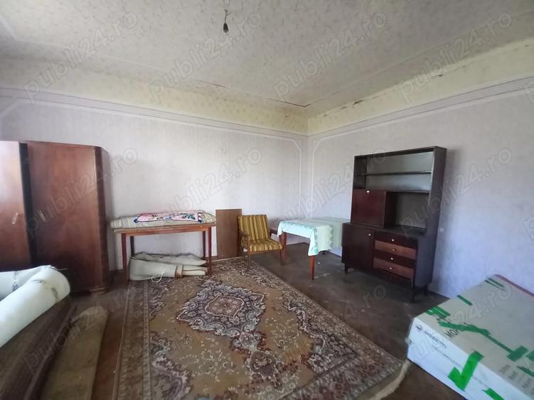 Casa de vanzare + anexe - 7