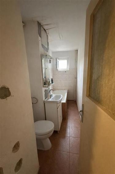 EXCLUSIVITATE - Apartament 2 camere balcon pivnita zona Sagului - 4