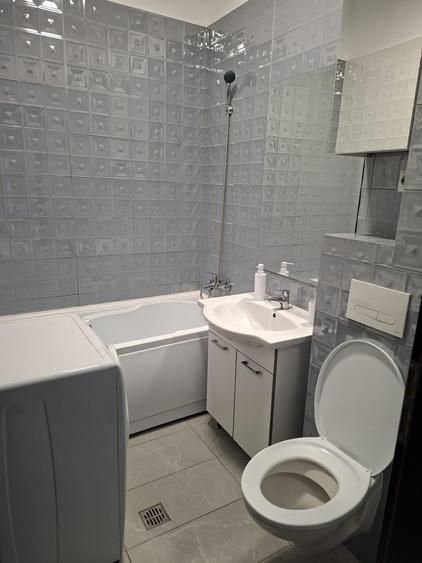 Inchiriez apartament 440 euro - 2