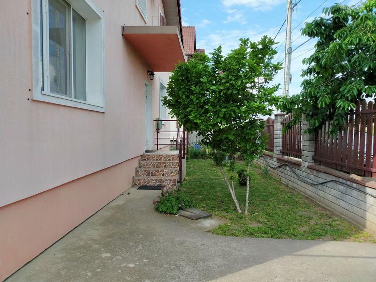 Casa cu 3 apartamente &icirc;n Dumbravita aproape de pădure - 21