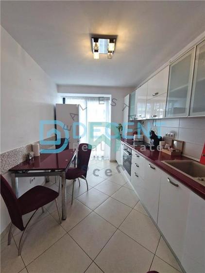 Garsoniera decomandata, Urban, Tractorul - 3