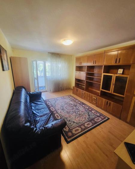 Apartament cu 2 camere decomandat în Gară