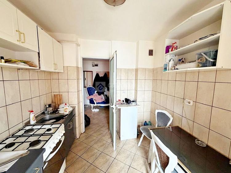 Pacurari - Moara de Foc, 3 camere decomandat, luminos, etaj 3 - 2