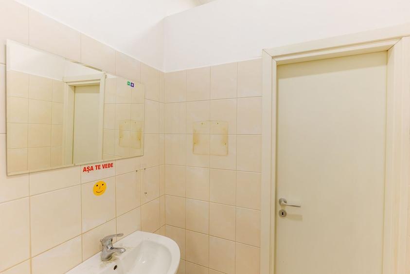 Spatiu Comercial/Birouri de Închiriat zona Centala - 9