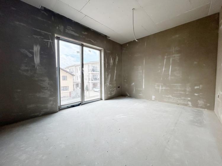 Duplex 4 camere, 126 mp utili, 334 mp teren - Giroc - 10