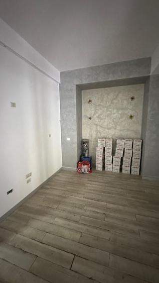 Spațiu comercial de 250mp &icirc;n zona ICIL/CASA DE CULTURA , pretabil birouri - 15