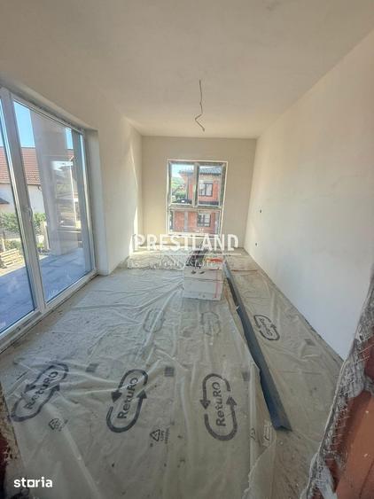 Casă cu 4 camere cu Teren 207 Mp în Gușterița