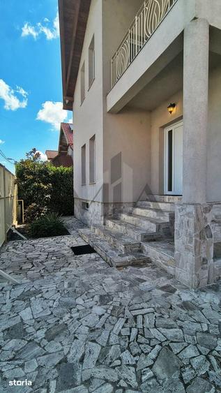 Casă cu 4 camere cu Teren 250 Mp în Tokai