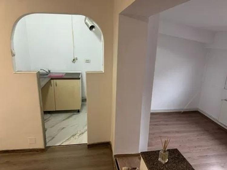 Garsoniera modificata,41mp , etj 1 din 4,renovata in Baciu - 4