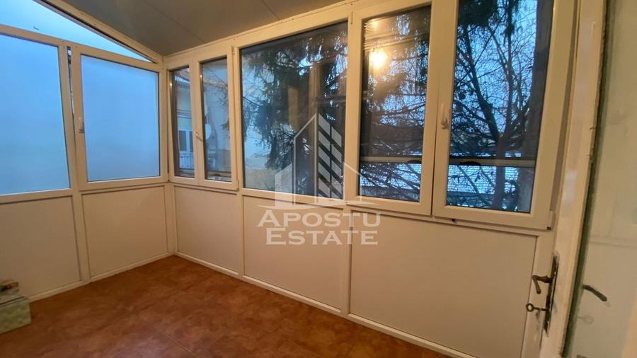 Apartament cu 4 camere decomandat în Central