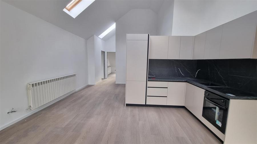 Vila - Bloc modern de 11 camere zona Centrul Civic , Onix - 16