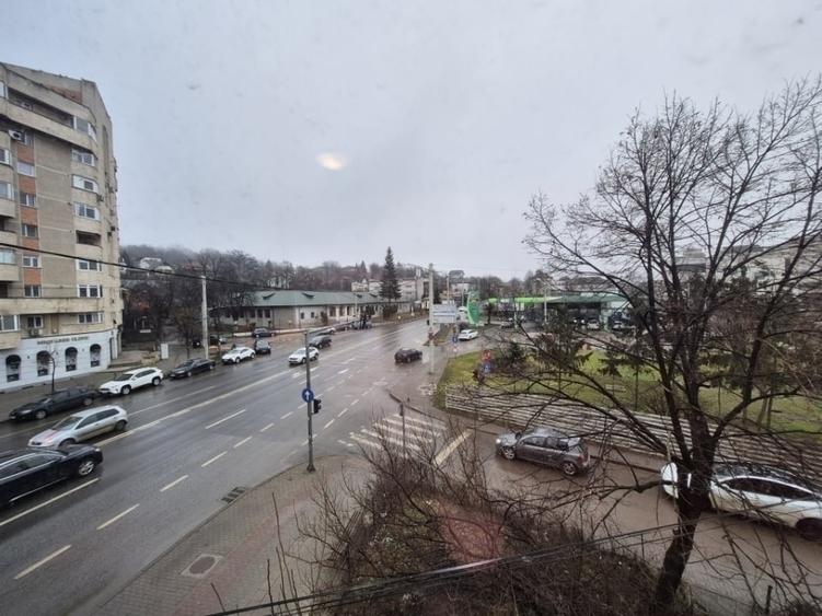 2 Camere SD Zona Petru Poni Pacurari - Peco Mol - IDEAL INVESTITIE / Boxa depoz. - 6