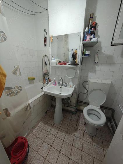 Vand apartament cu 2 camere in Hunedoara, Micro 4, parter . Pret 38000 EUR neg - 1