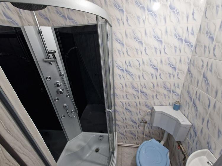 REZERVAT! Garsoniera cu centrala si baie proprie, zona Astra - 4